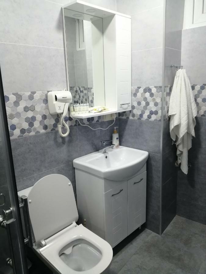 Family Apartament Lägenhet Tbilisi Exteriör bild