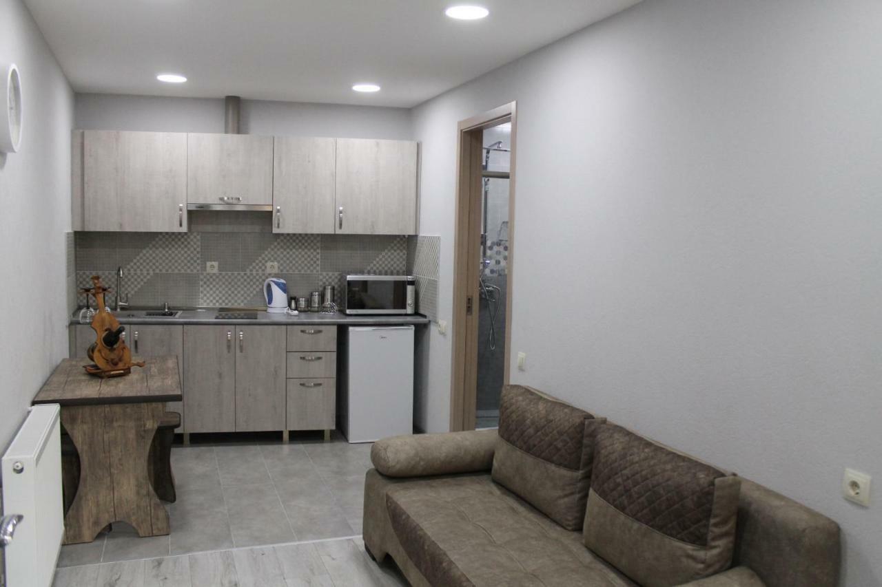 Family Apartament Lägenhet Tbilisi Exteriör bild